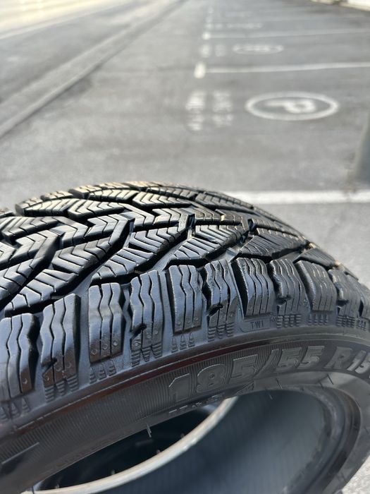 Зимни гуми 4бр. 185/55/15 ДОТ 2121