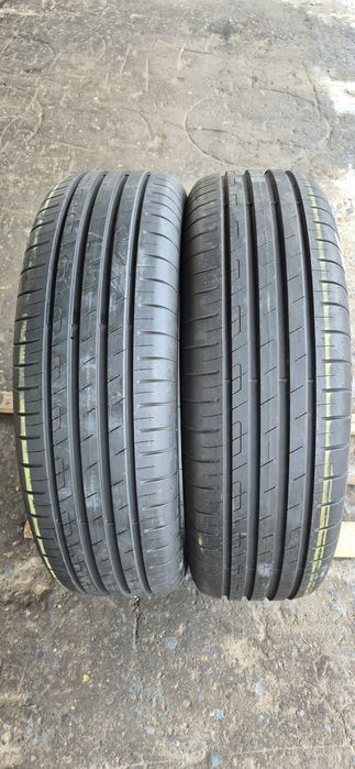 2 anvelope vara ca noi Goodyear 215/65/17.Pretul este pe bucata.