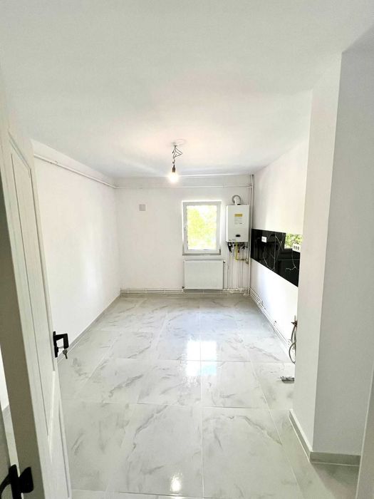 Apartament 4 camere Dacia etaj 1