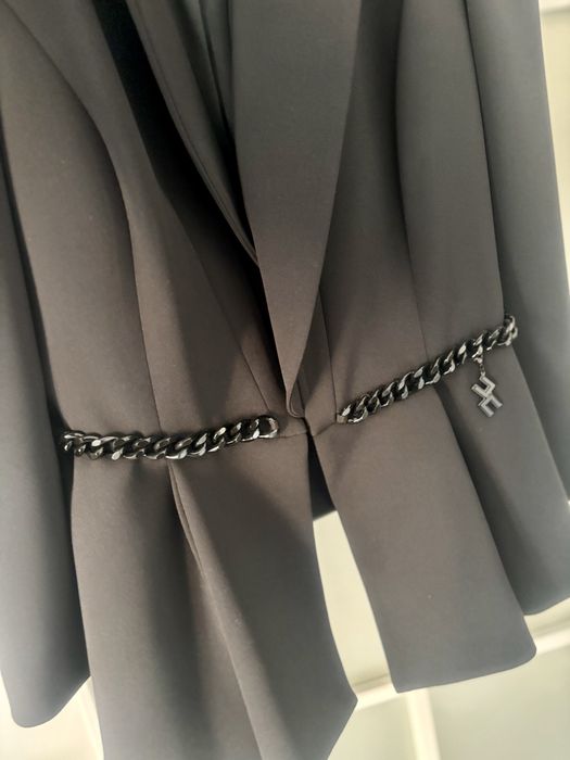 Costum Elisabetta Franchi