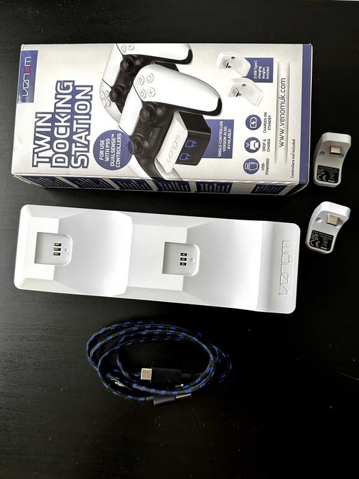 Venom Twin VS5007 зарядна станция PS5