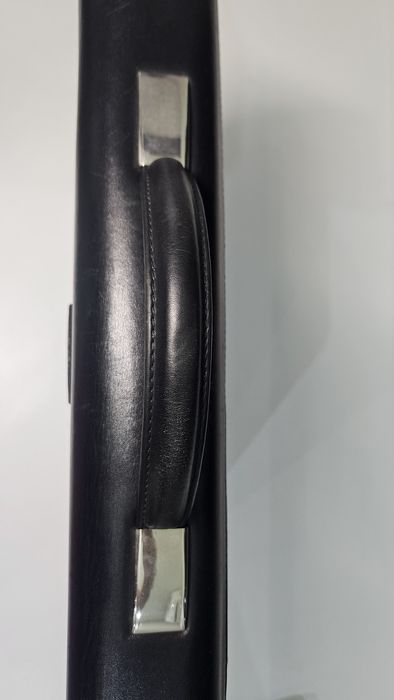 Портфель NERI KARRA кожаный