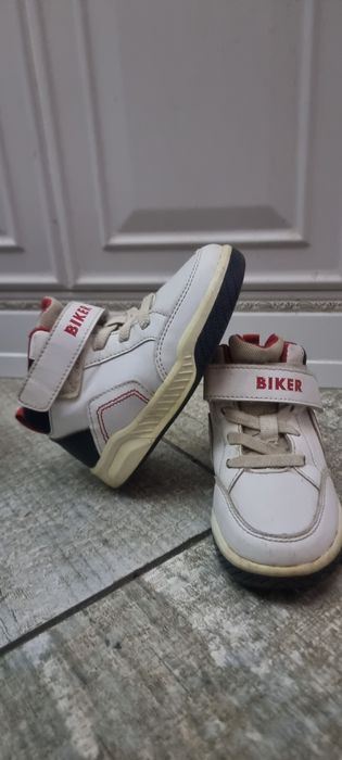 Продам Осень Весна ботинки