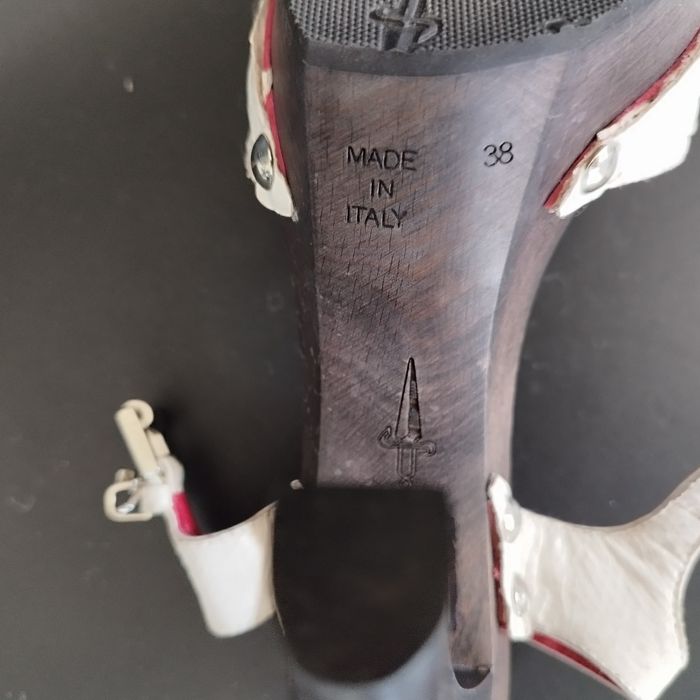 100 ЛВ   Cesare Pacciotti оригинални от естествена кожа питон