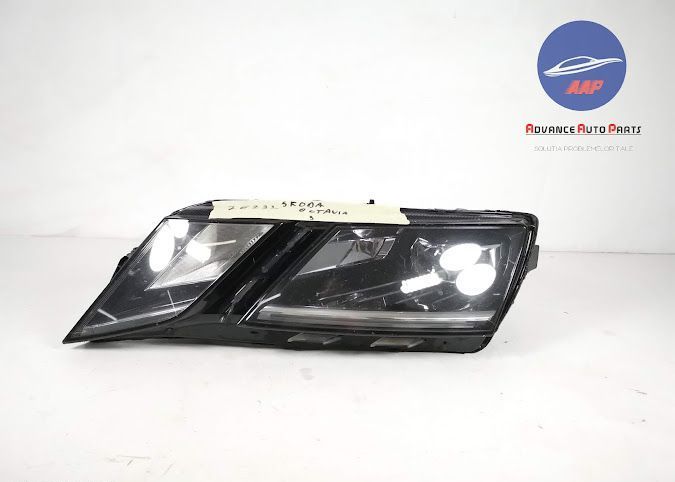 Ляв фар оригинален с ПЪЛЕН LED Шкода Октавия / Skoda Octavia [оригинал