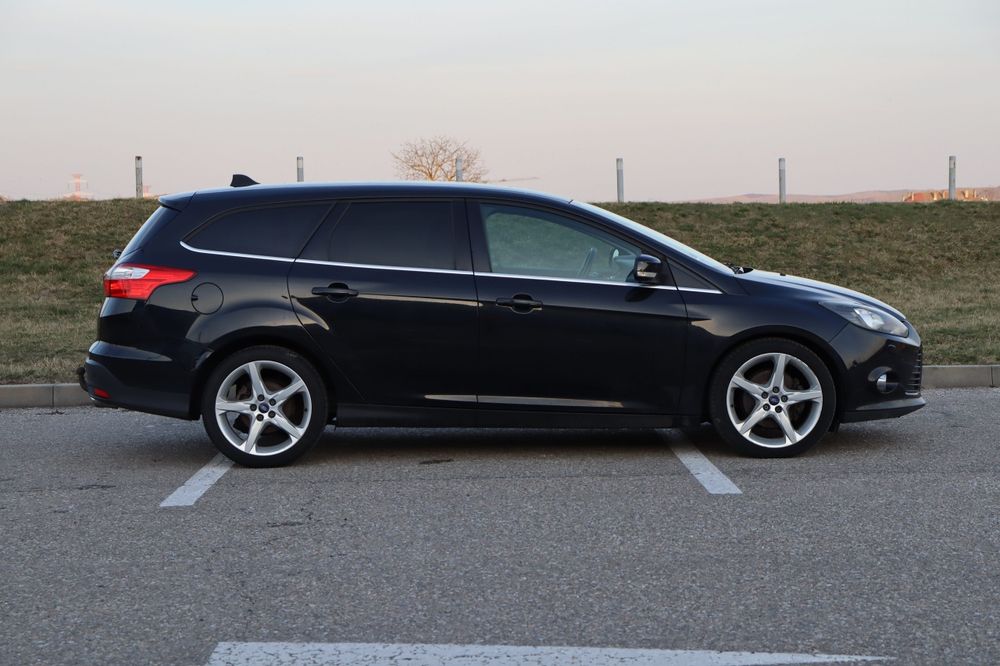 Ford Focus Titanium 2.0d Automat Rate începând de la 550 Ron/luna