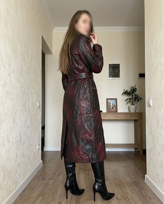 Продам кожаный плащ