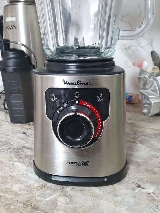 Срочно продам новый блендер