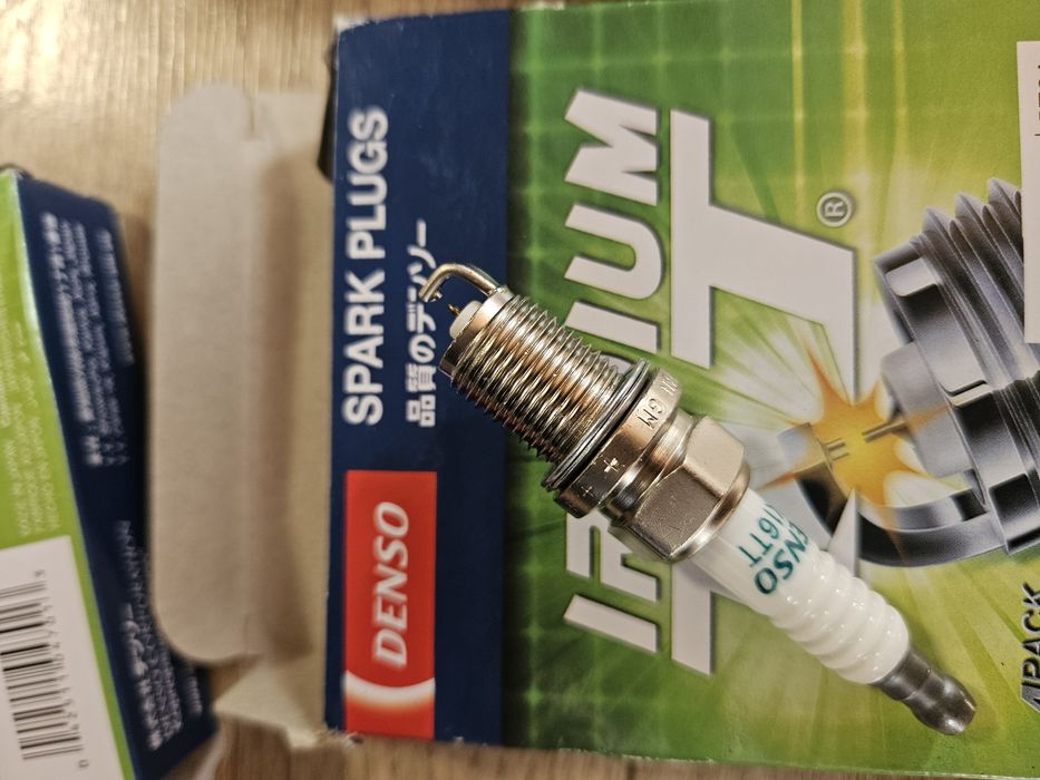 Bujii Denso si Torch