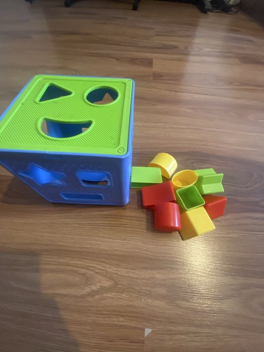 Продам сортер детский