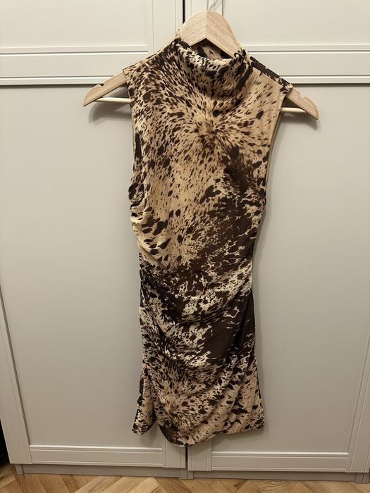 Рокля от зара нова