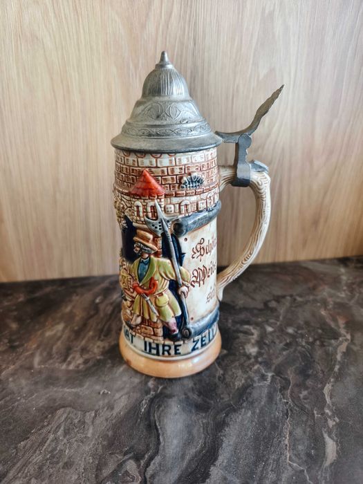 Продавам керамична халба за бира ръчно изработена