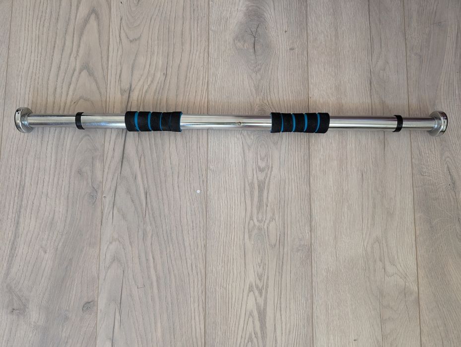 Bară tracțiuni reglabilă