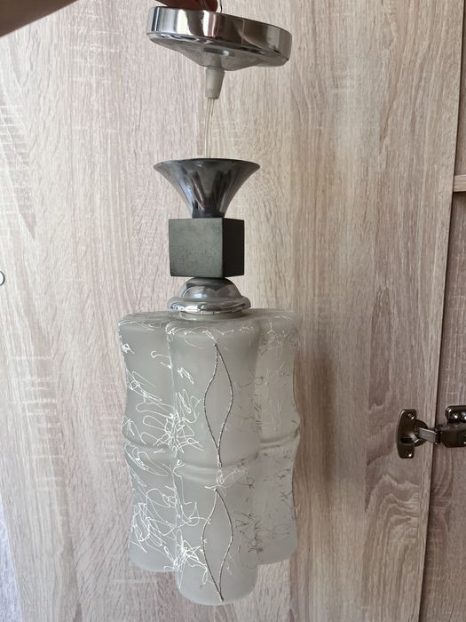 Люстра в хорошем состоянии