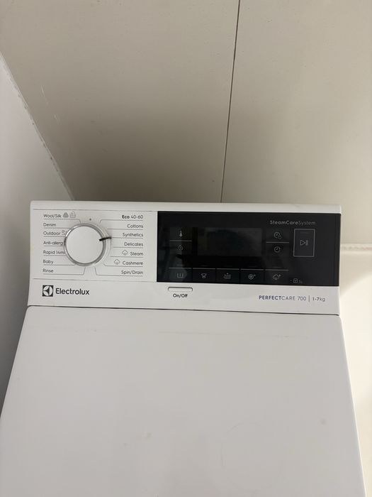 Mașină de spălat rufe Electrolux PerfectCare 700, Încărcare verticală, 7 kg, Abur / SteamCare