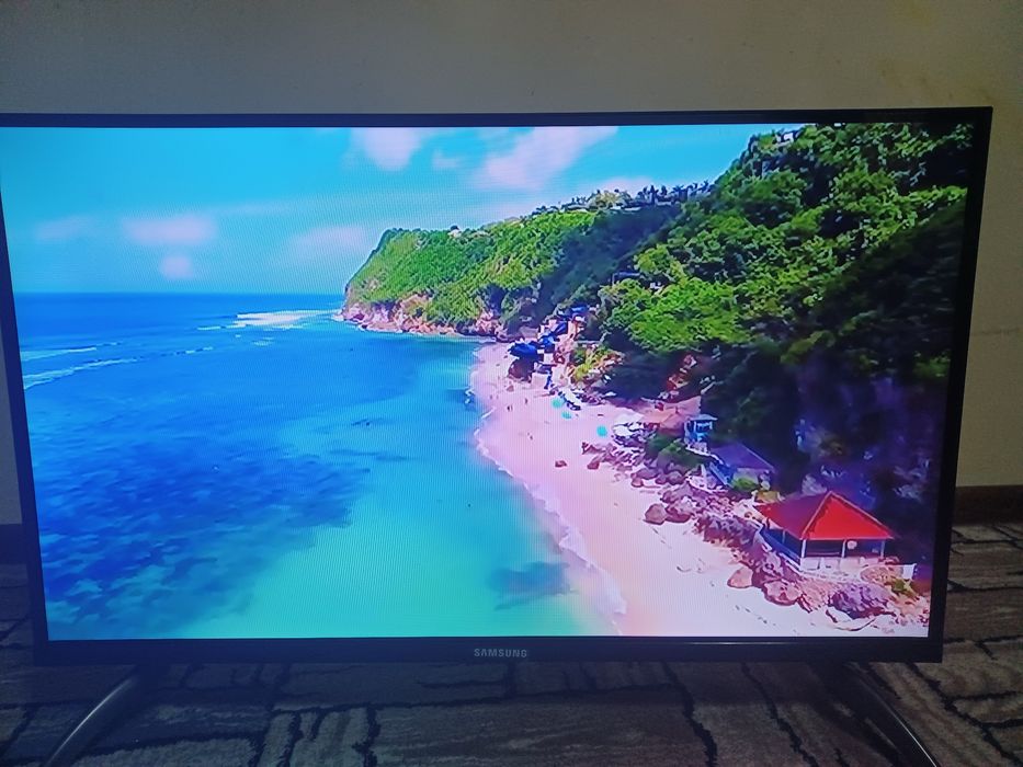 Телевизор SAMSUNG32Диоганал в отличном состояние