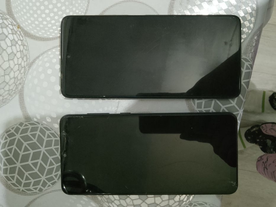 Продам телефон самсунг А 02 и POCO x 3pro