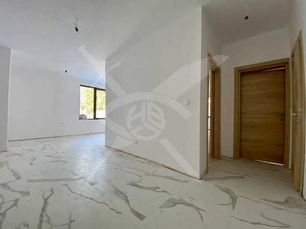 Продава се Тристаен апартамент в Приморско - 110 кв.м за 1310 €/кв.м - Снимка #1