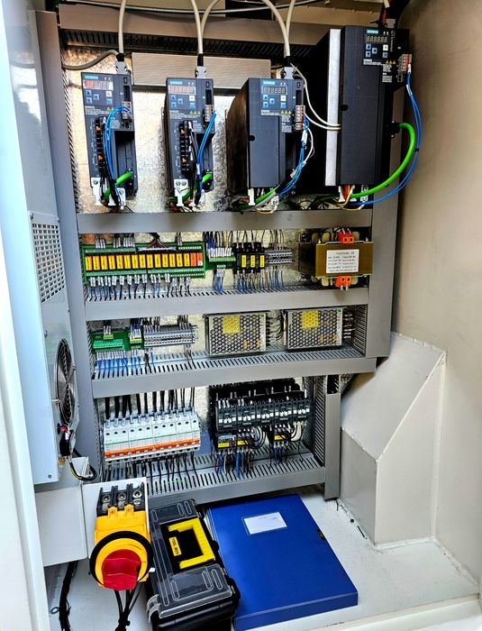 Centru de prelucrare prin frezare VMC640 freza cnc masina de frezat cn