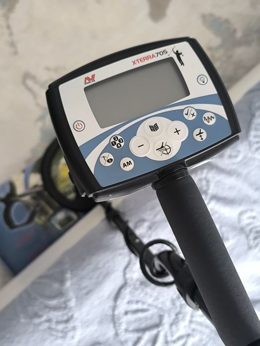 Продам металлоискатель