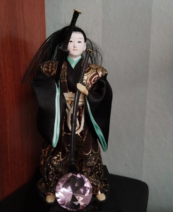 Продам статуэтки