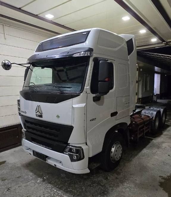 Тягач 6×2 сотилади