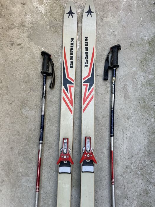 ски Kneissl дълги