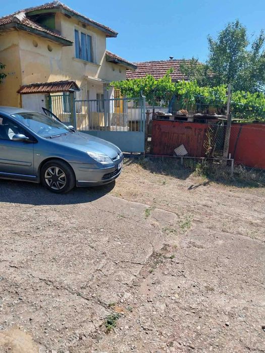 Продавам къща в с.Лиляче
