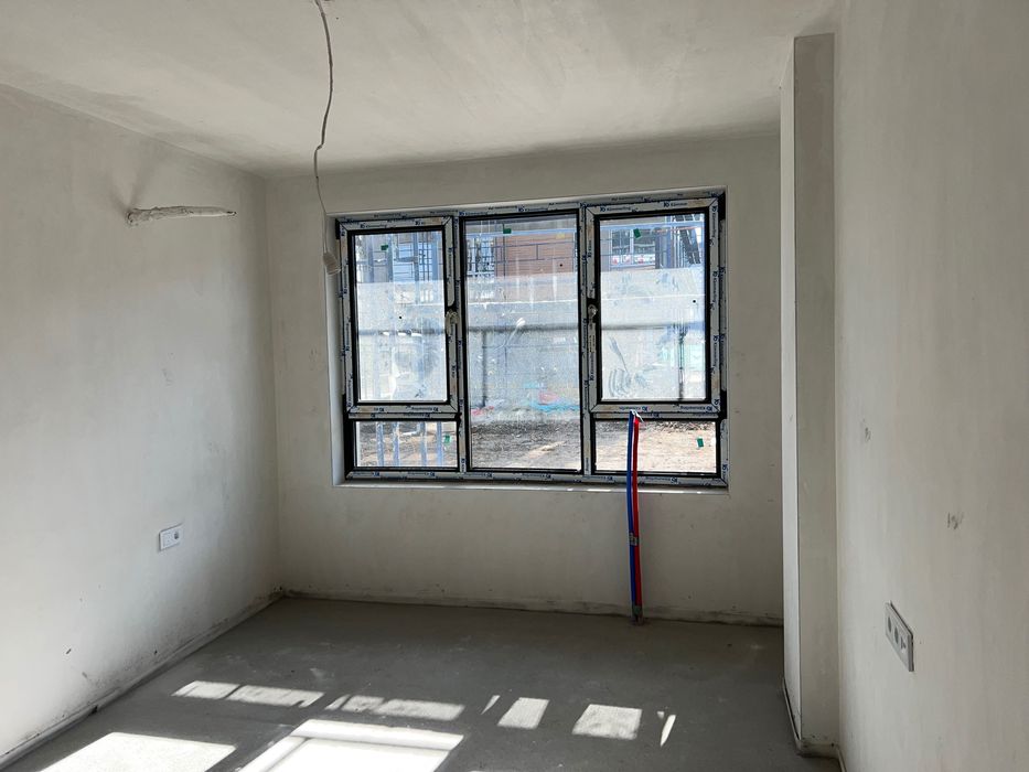 Продава се Двустаен апартамент в Казанлък - 59 кв.м за 1210 €/кв.м - Снимка #2