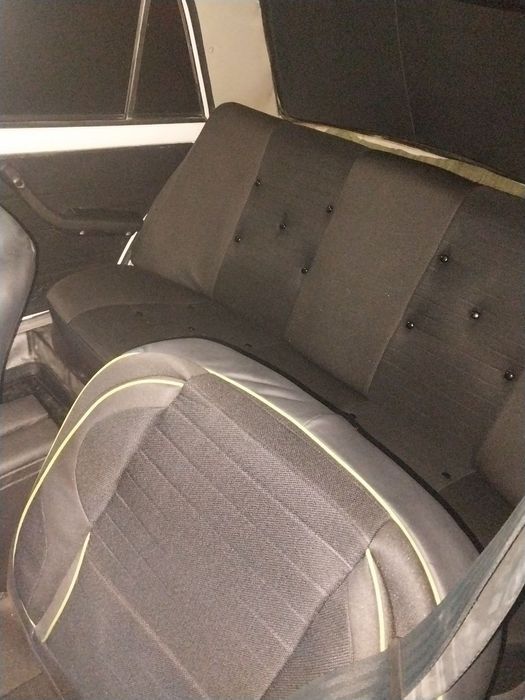 Жигули сотилади  хамма нарсаси зур