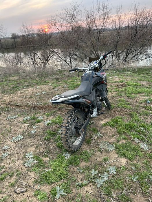 Мотоцикл 300 куб