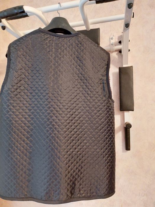 Жилетка дублёнка  продам