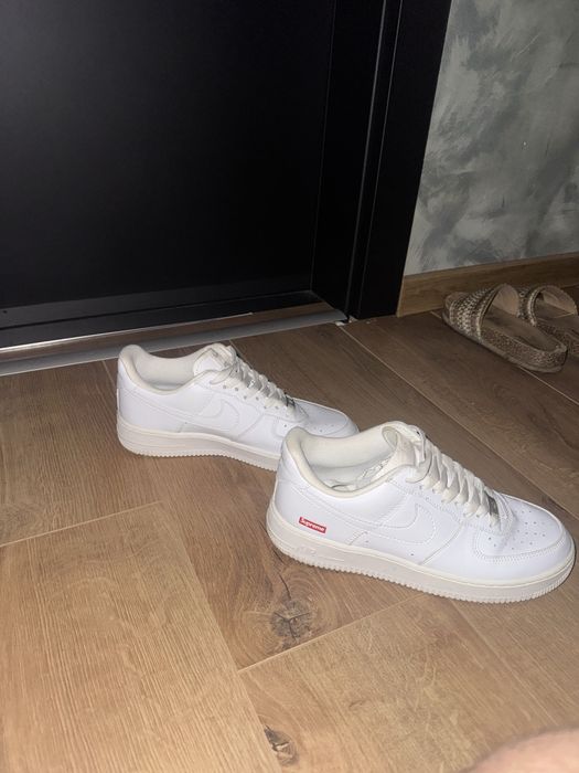 Nike supreme обивки