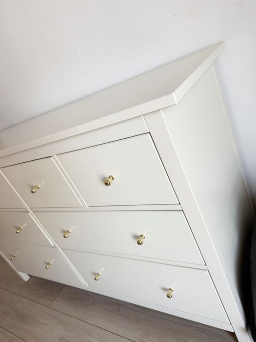 Birou alb micke masă machiaj Comoda alba 8 sertare ikea hemnes manere aurii