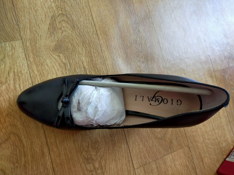 Продам кожаные туфли