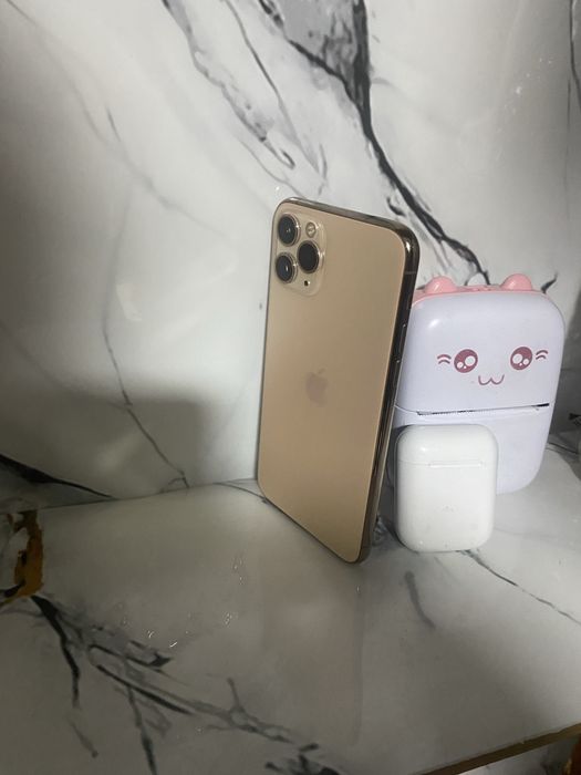 Продам айфон 11 про