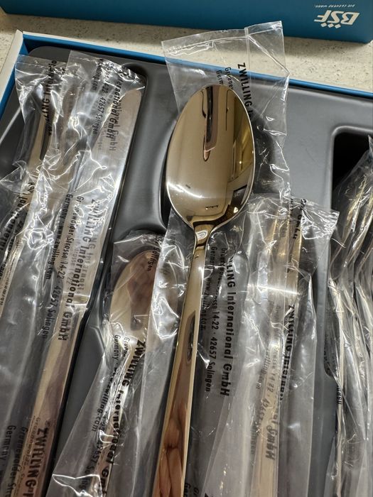 Set tacamuri inox 30 piese