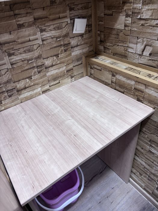 Письменный стол со шкафом