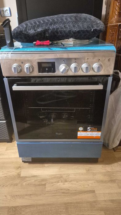 Aragaz cu cuptor electric