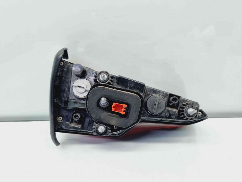 Stop haion dreapta Audi A4 (8W2, B9) [Fabr 2015-2023] 8W5945716A