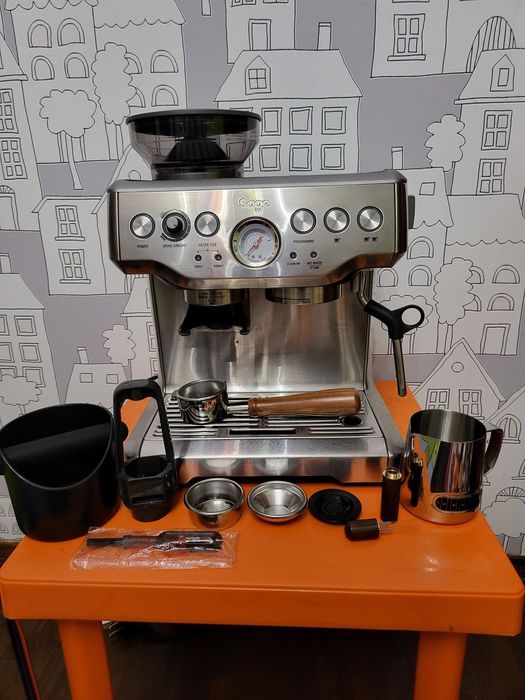 Еспресо машина SAGE Barista Express 875 Кафемашина с кафемелачка
