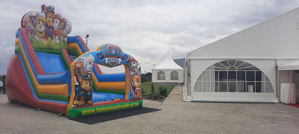 Topogan gonflabil de inchiriat