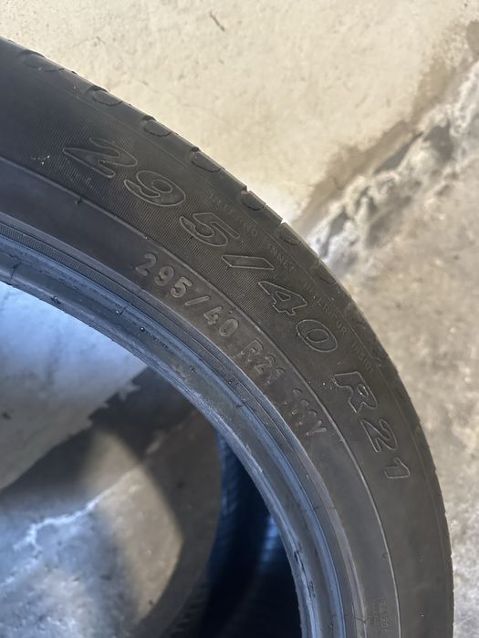 Scorpion 295/40R21