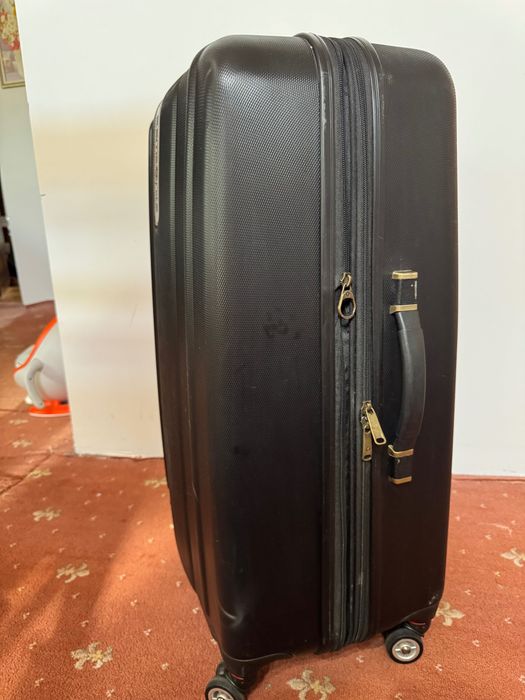 Продам чемодан Samsonite