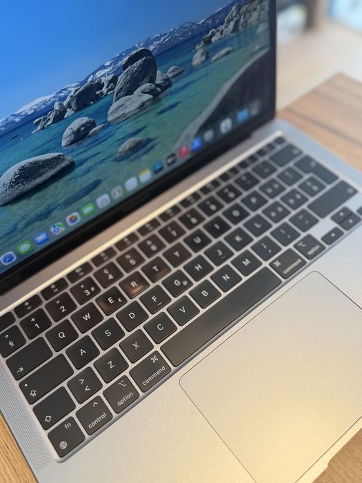 Macbook Air M1 2020 13-inch 512Gb/BATERIE96%/Garantie 12 luni @atsgsm.ro