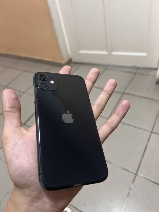Продам IPhone 11