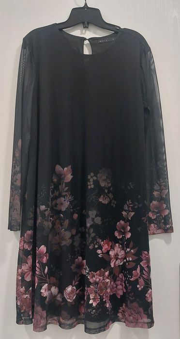 Рокля  на Mohito