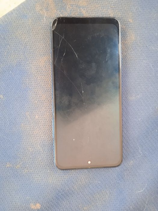 Redmi not 11 holati yaxshi 350 mig