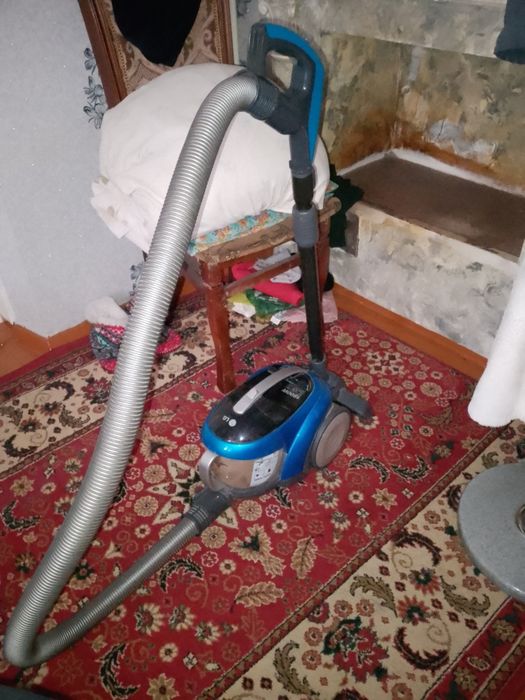 Пилесос 2 та 1 донасиям сотилади холати кокники идеал