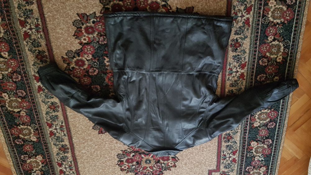 Haine de piele neagra